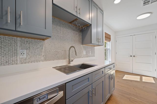 5804 Tracy Lynn LN A, Austin, TX 78721