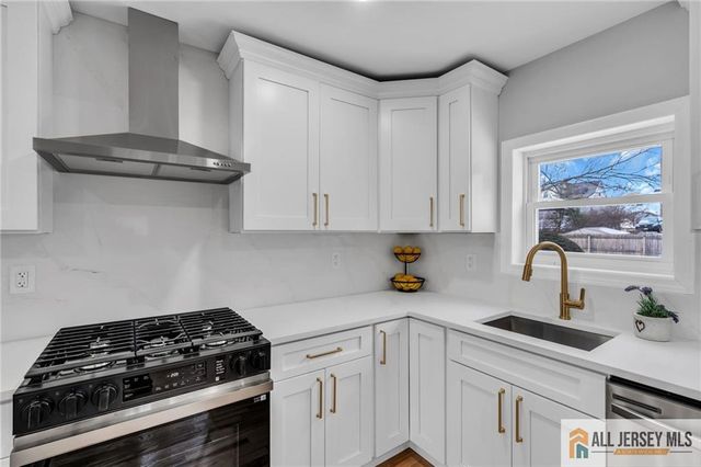 12 Northfield Avenue, East Brunswick, NJ 08816