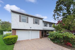 84 Nottingham Road, Manhasset Hills, NY 11040