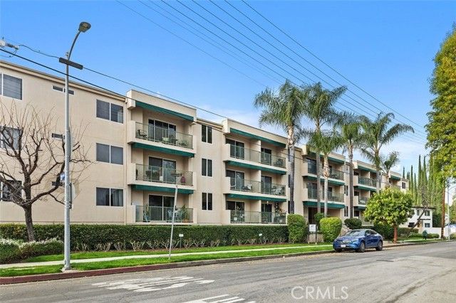 4501 Cedros 239, Sherman Oaks, CA 91403