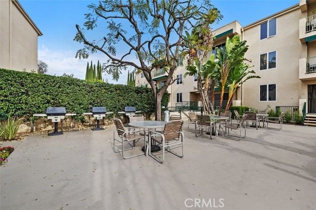 4501 Cedros 239, Sherman Oaks, CA 91403