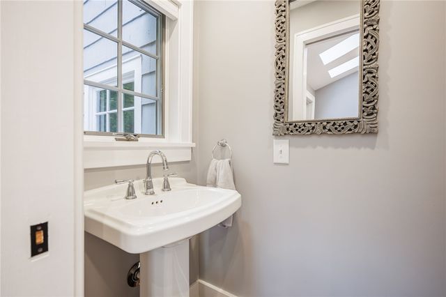 387 Kilbourn Road, Pittsford, NY 14618