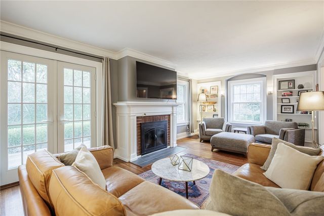 387 Kilbourn Road, Pittsford, NY 14618