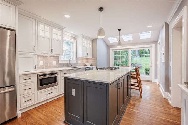 387 Kilbourn Road, Pittsford, NY 14618