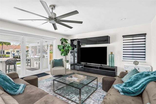 39 Castle Harbor Isle Drive, Fort Lauderdale, FL 33308