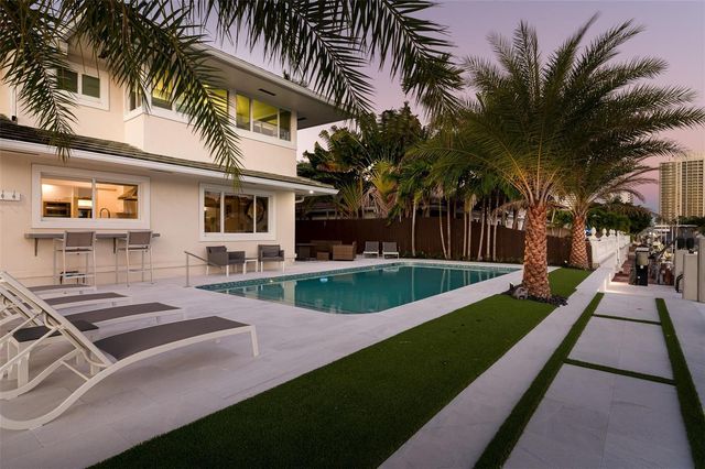 39 Castle Harbor Isle Drive, Fort Lauderdale, FL 33308