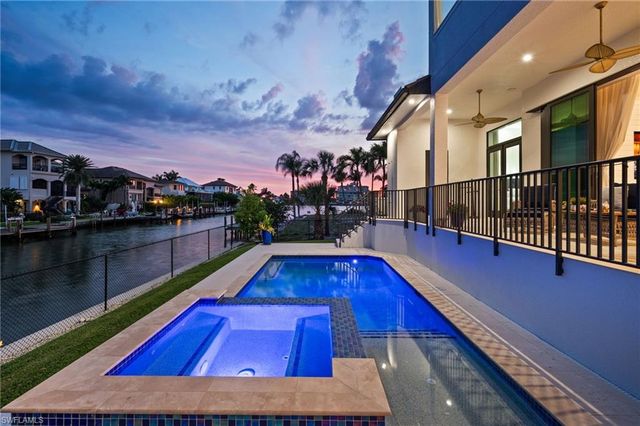 388 Pine AVE, Naples, FL 34108