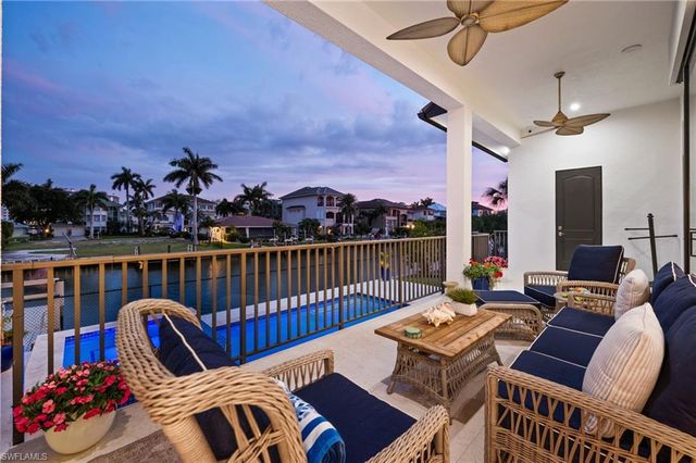 388 Pine AVE, Naples, FL 34108