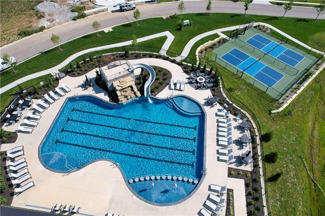 16800 Parkhill Street, Overland Park, KS 66221