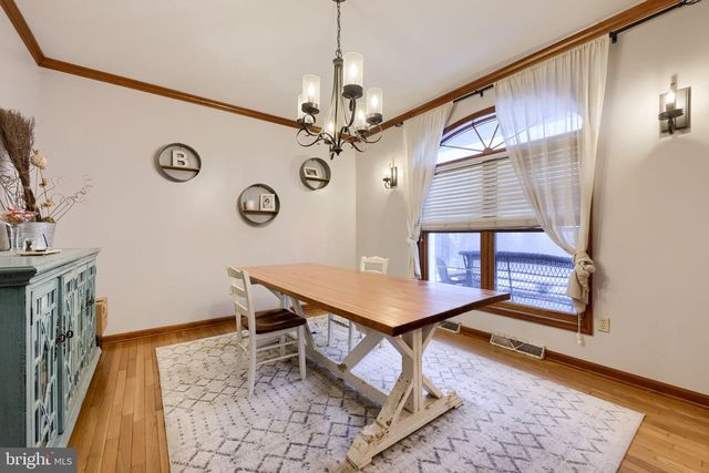 180 SPRINGVALE RD, Red Lion, PA 17356