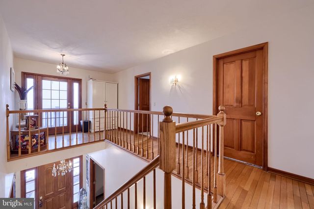 180 SPRINGVALE RD, Red Lion, PA 17356