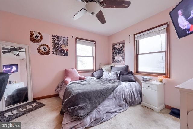 180 SPRINGVALE RD, Red Lion, PA 17356