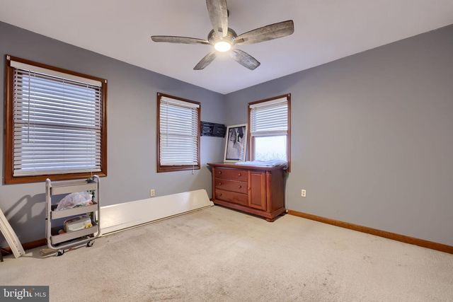 180 SPRINGVALE RD, Red Lion, PA 17356