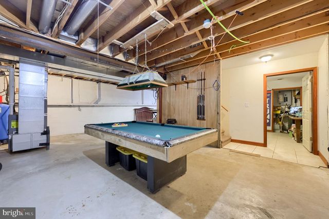 180 SPRINGVALE RD, Red Lion, PA 17356