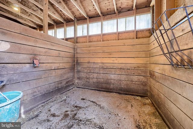 180 SPRINGVALE RD, Red Lion, PA 17356