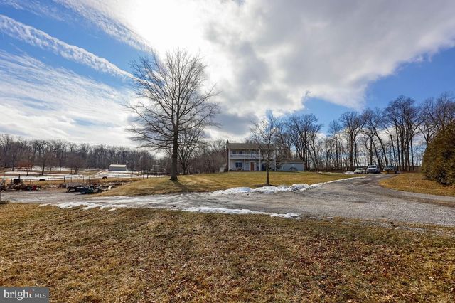 180 SPRINGVALE RD, Red Lion, PA 17356