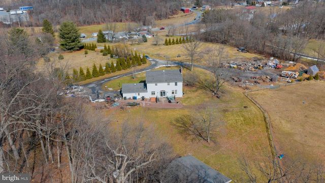 180 SPRINGVALE RD, Red Lion, PA 17356