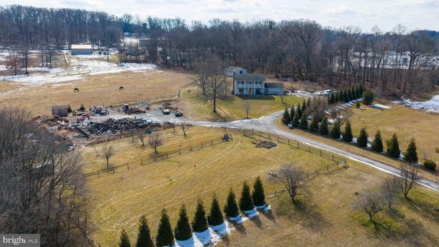 180 SPRINGVALE RD, Red Lion, PA 17356