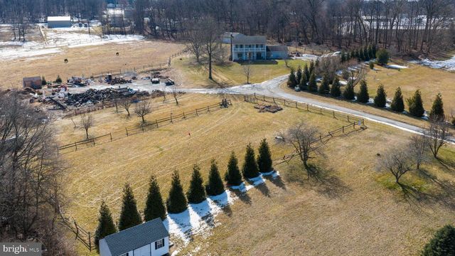 180 SPRINGVALE RD, Red Lion, PA 17356
