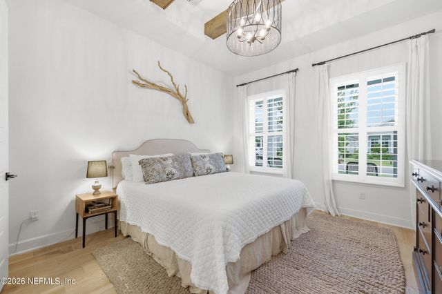 76 PARK CENTER Avenue, Ponte Vedra, FL 32081