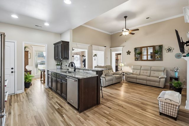 205 Amazonway Rdg, Murfreesboro, TN 37130