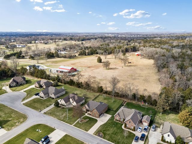 205 Amazonway Rdg, Murfreesboro, TN 37130