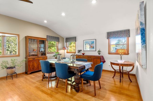 24 Pauline Dr, Natick, MA 01760