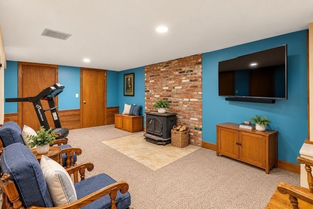 24 Pauline Dr, Natick, MA 01760