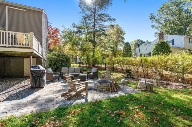 24 Pauline Dr, Natick, MA 01760