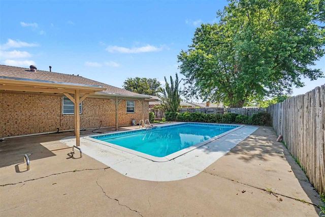 6308 NW Andrews Ave, Lawton, OK 73505
