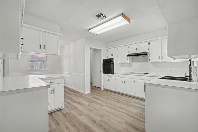 6308 NW Andrews Ave, Lawton, OK 73505