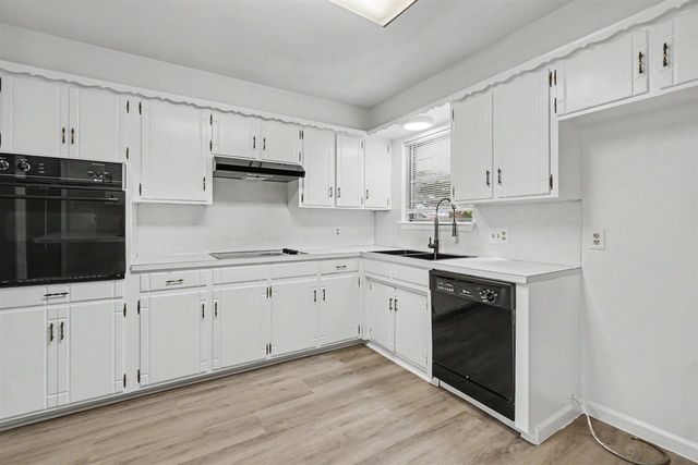 6308 NW Andrews Ave, Lawton, OK 73505