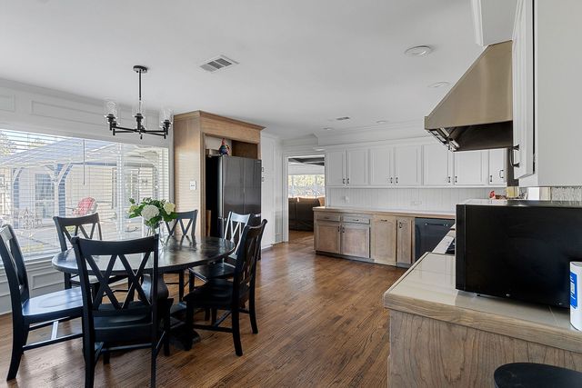 9207 Angora Street, Dallas, TX 75218