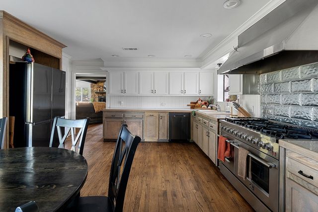 9207 Angora Street, Dallas, TX 75218