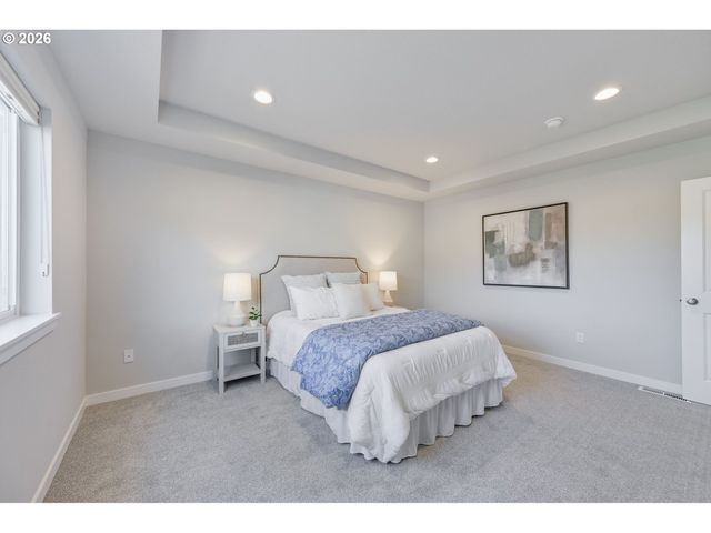 16999 Se HAGEN Rd, Happy Valley, OR 97086