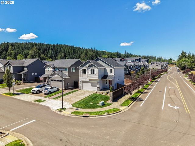 16999 Se HAGEN Rd, Happy Valley, OR 97086