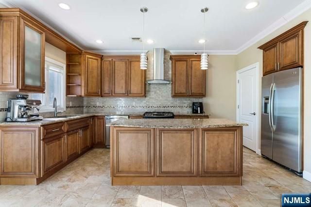 1156 15th Street, Fort Lee, NJ 07024