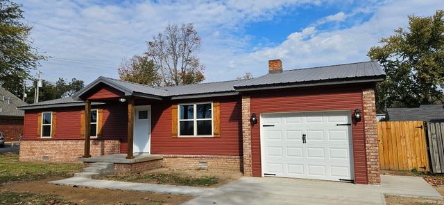 1004 Maddox St Street, Corning, AR 72422