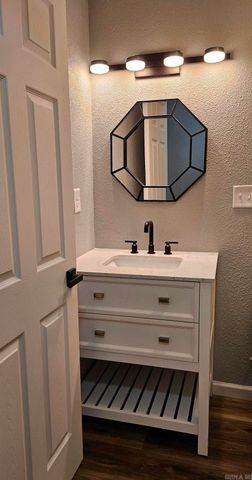 1004 Maddox St Street, Corning, AR 72422