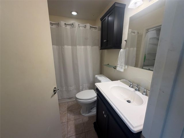 3744 VALLEY VIEW RD C, Austin, TX 78704