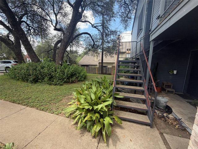 3744 VALLEY VIEW RD C, Austin, TX 78704