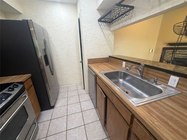 3744 VALLEY VIEW RD C, Austin, TX 78704