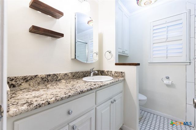 801 Arrowhead Drive, Salado, TX 76571