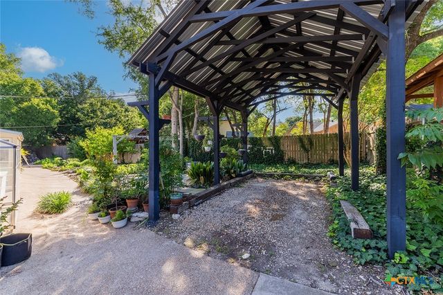 801 Arrowhead Drive, Salado, TX 76571