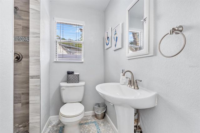7799 46TH AVE N, St Petersburg, FL 33709