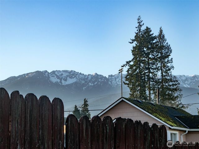 813 E Second Street, Port Angeles, WA 98362