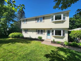 19 Cypress, Oxford, MA 01540