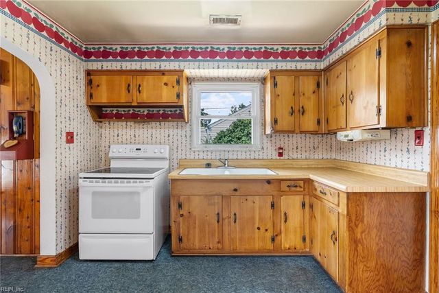 900 Swain AVE, Chesapeake, VA 23324