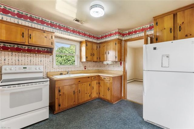900 Swain AVE, Chesapeake, VA 23324