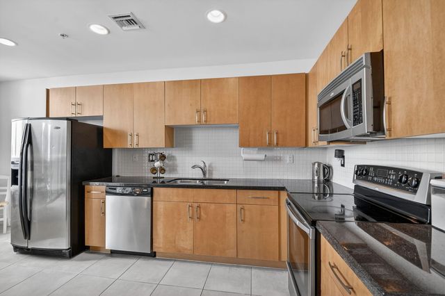 300 S Australian Avenue 802, West Palm Beach, FL 33401